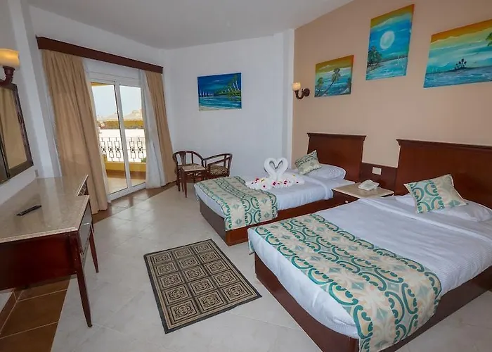 Blue Reef Red Sea Resort 4*