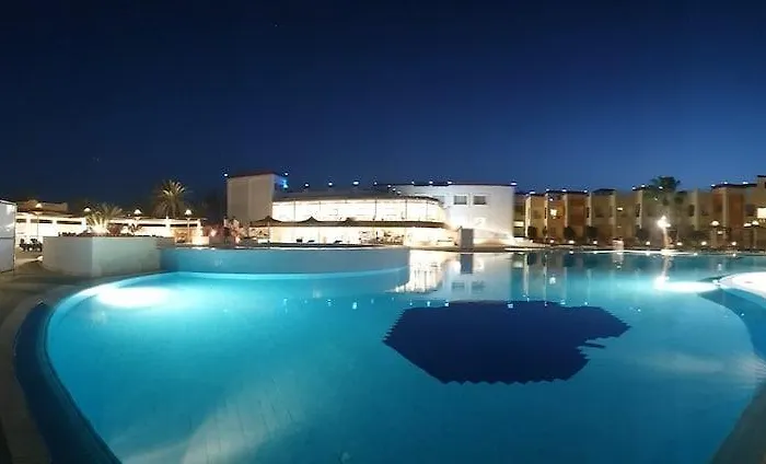 Resort Blue Reef Red Sea