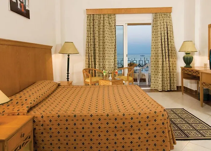 Blue Reef Red Sea Resort
