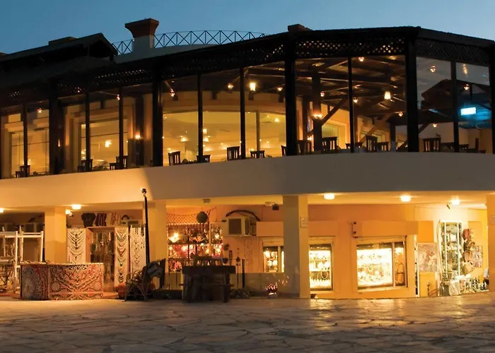 Blue Reef Red Sea Resort